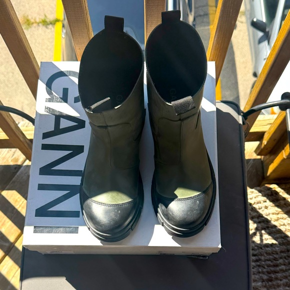 Ganni Black and Olive Heeled Boots - Picture 1 of 7